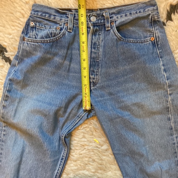 True Vintage Levi’s 501 - Picture 11 of 17